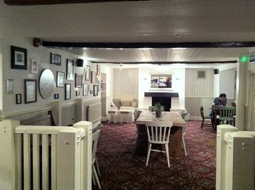 אלמונדסברי The Swan Hotel מראה חיצוני תמונה