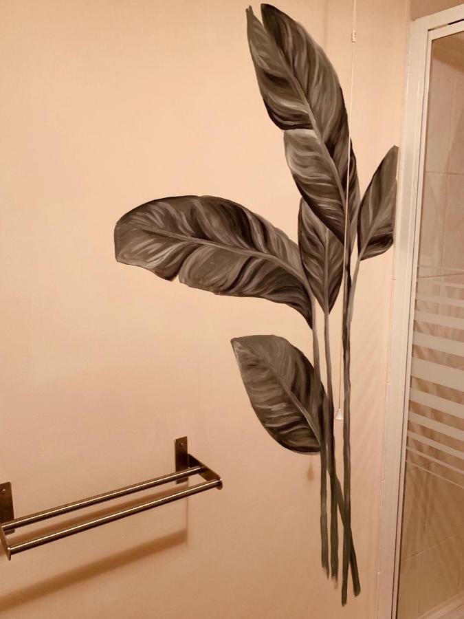 אלמונדסברי The Swan Hotel מראה חיצוני תמונה